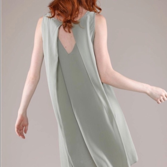 Grana Dresses & Skirts - NWT Grana silk round neck dipped hem dress, green